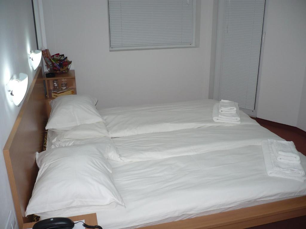 Citius Hotel Varna Ruang foto