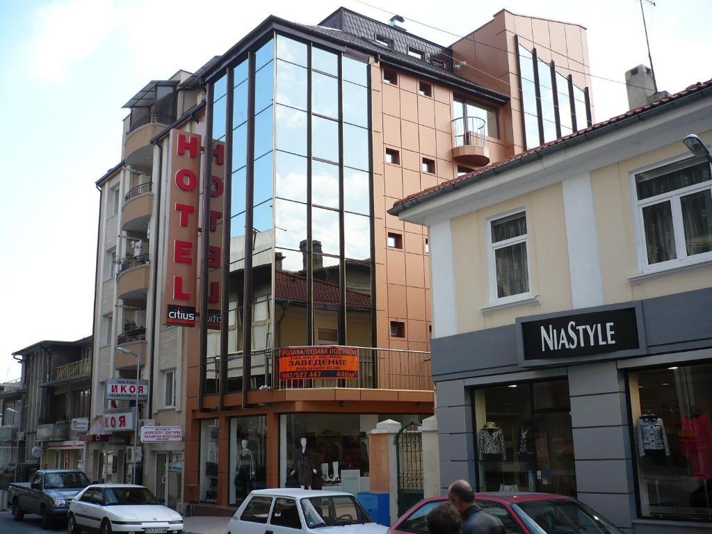 Citius Hotel Varna Bagian luar foto